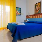 Hotel Plaza Con Piscina