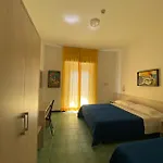 Hotel Plaza Con Piscina Cattolica
