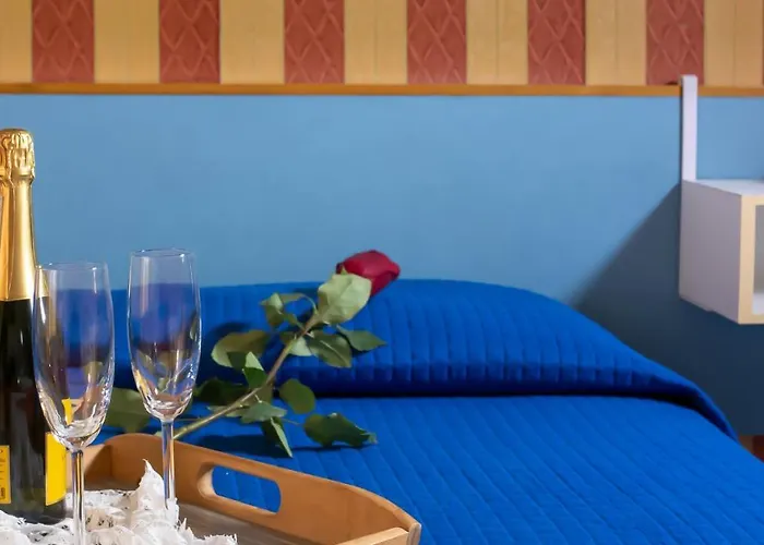 Plaza Con Piscina Hotel Cattolica