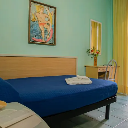 Plaza Con Piscina 3* Cattolica