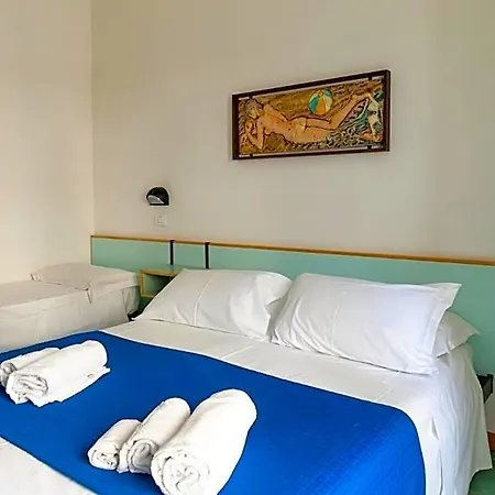 Plaza Con Piscina Hotel Cattolica
