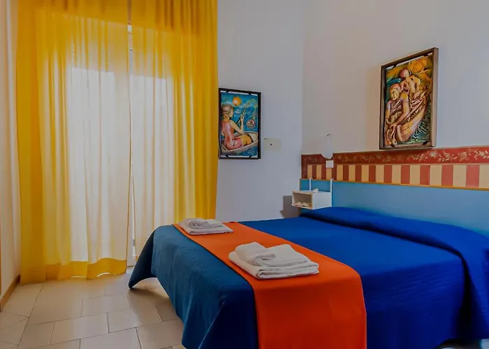 호텔 Plaza Con Piscina 카톨리카