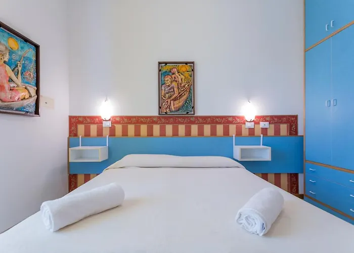 Plaza Con Piscina Отель 3*