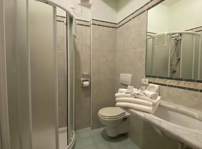 Plaza Con Piscina 3* Каттолика