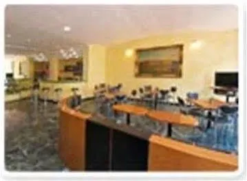 Отель Plaza Con Piscina 3*